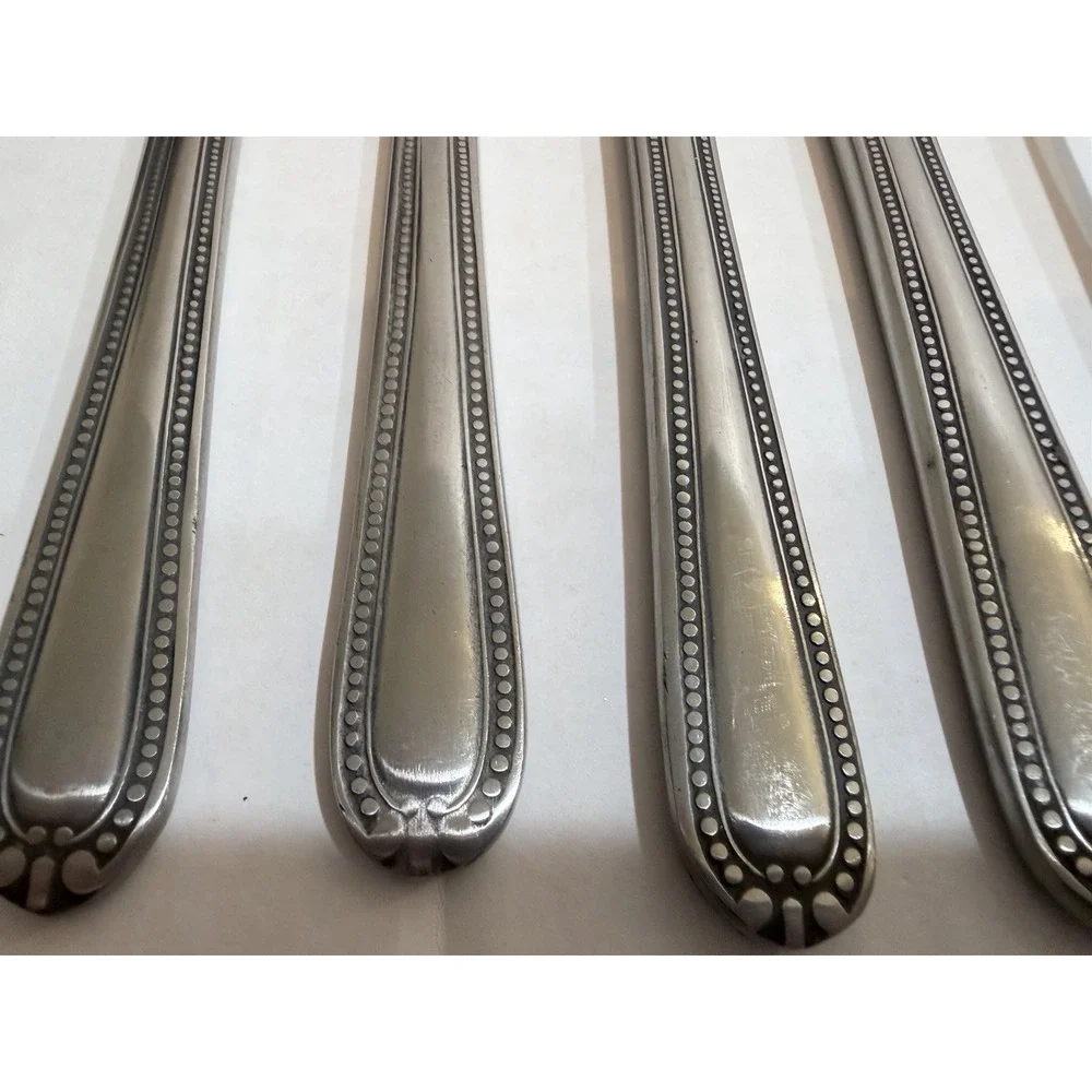 Vintage Rogers 20-Piece Stainless Steel Flatware Set Satin Silver Service for 4